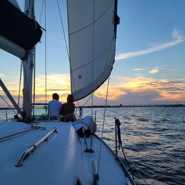 Charleston: Private BYOB Luxury Yacht Cruise