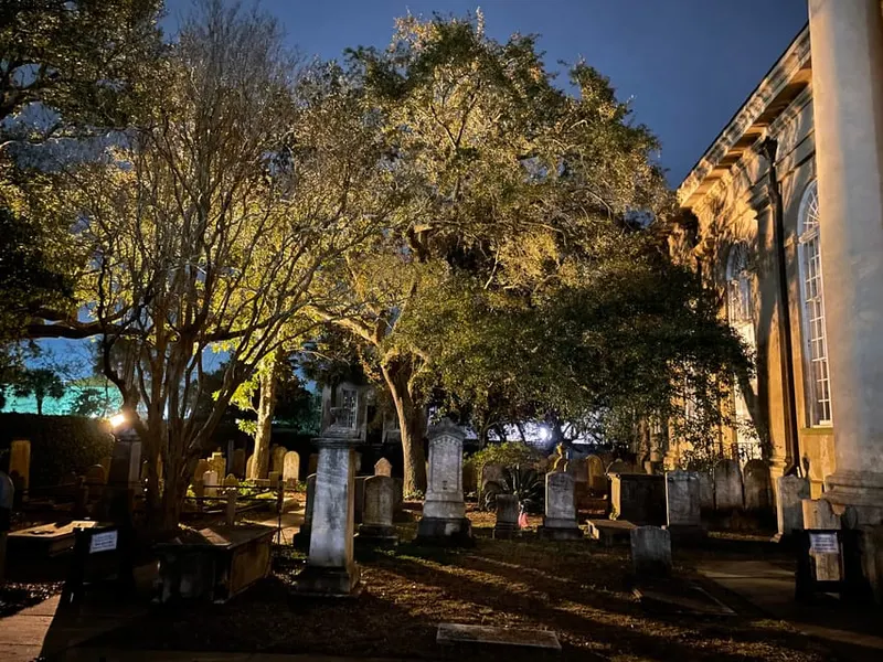 Charleston: Haunted History Tour - Learn to see a Ghost