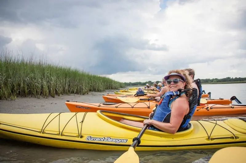 Charleston: Guided 2hr. Kayak Tour with a Tandem or Single